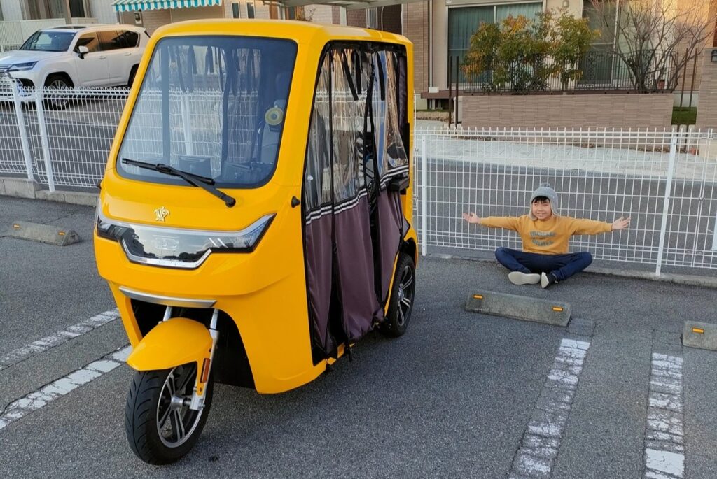 EVトゥクトゥクで送迎